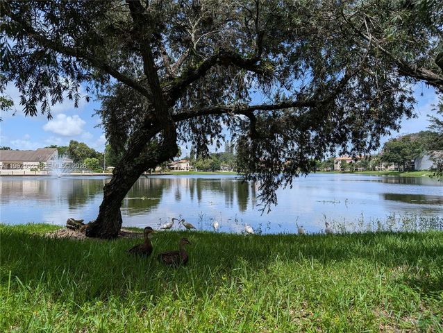 2553 NW 42nd Ave, Coconut Creek, FL 33066