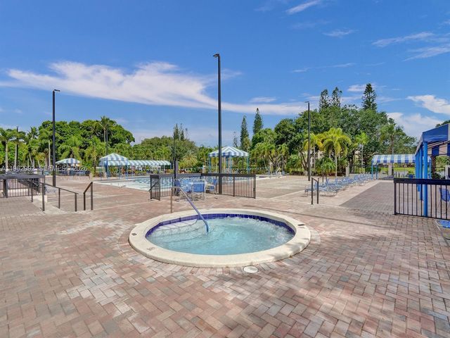 2553 NW 42nd Ave, Coconut Creek, FL 33066