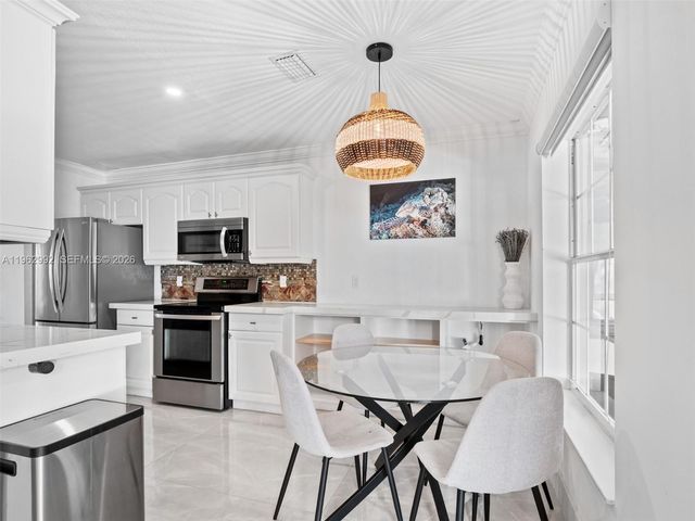 2553 NW 42nd Ave, Coconut Creek, FL 33066