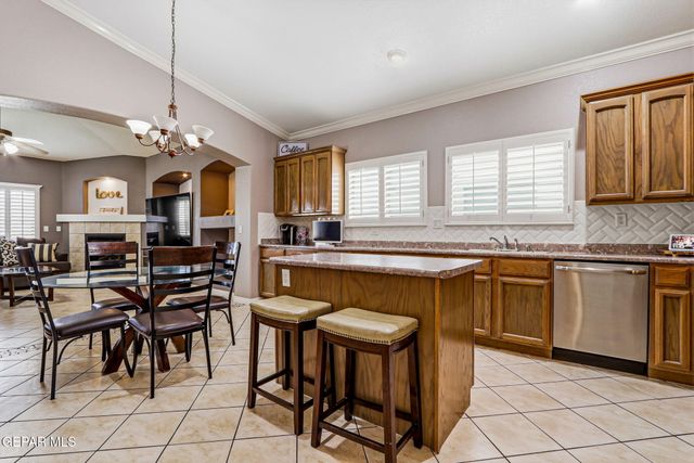 3065 TIERRA NORA Drive, El Paso, TX 79938