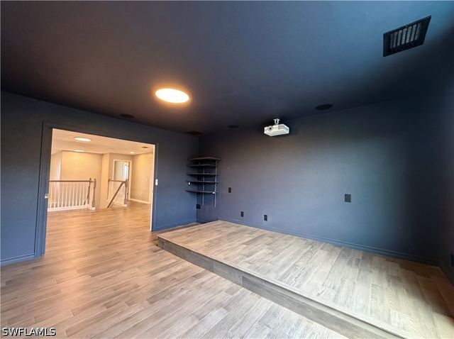 1588 Vizcaya LN, Naples, FL 34113