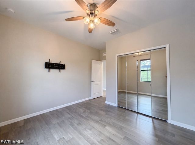 1588 Vizcaya LN, Naples, FL 34113