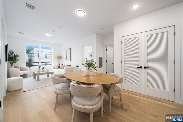 649 38th Street 509, Union City, NJ 07087