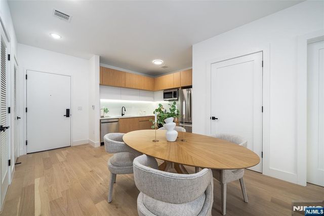 649 38th Street 509, Union City, NJ 07087