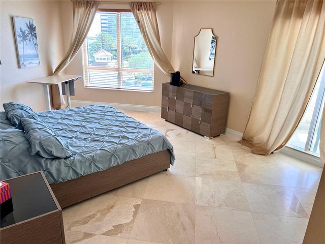 1180 GULF BOULEVARD 306, Clearwater, FL 33767