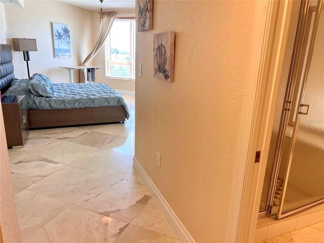 1180 GULF BOULEVARD 306, Clearwater, FL 33767