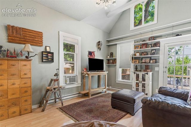 909 Osage Avenue, Manitou Springs, CO 80829