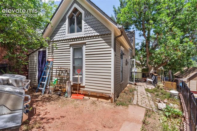 909 Osage Avenue, Manitou Springs, CO 80829