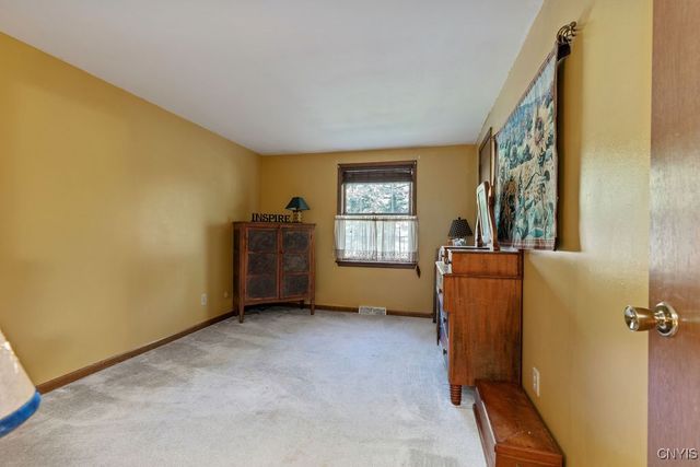 8742 Tallwood Ridge, Lysander, NY 13027