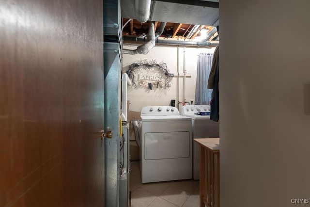 8742 Tallwood Ridge, Lysander, NY 13027