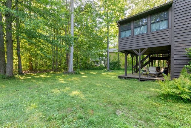 8742 Tallwood Ridge, Lysander, NY 13027