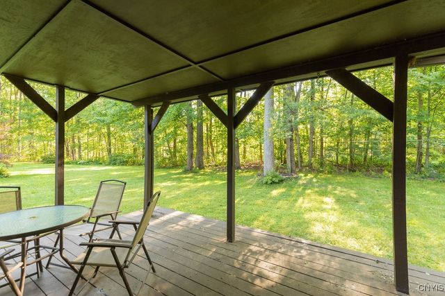 8742 Tallwood Ridge, Lysander, NY 13027