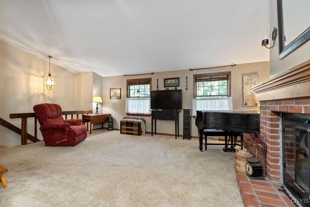 8742 Tallwood Ridge, Lysander, NY 13027