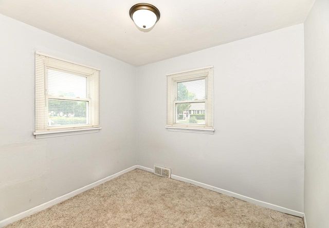 3945 E Birchwood AVENUE, Cudahy, WI 53110