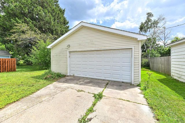 3945 E Birchwood AVENUE, Cudahy, WI 53110
