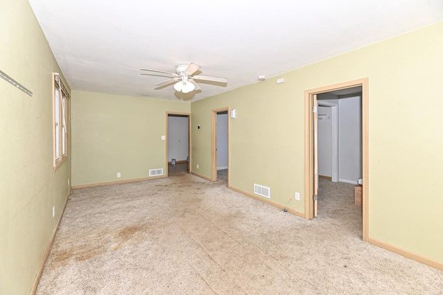 3945 E Birchwood AVENUE, Cudahy, WI 53110