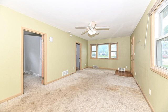 3945 E Birchwood AVENUE, Cudahy, WI 53110