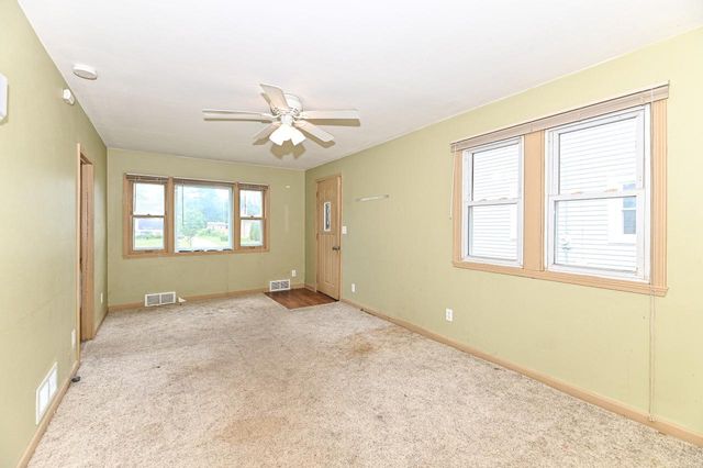 3945 E Birchwood AVENUE, Cudahy, WI 53110