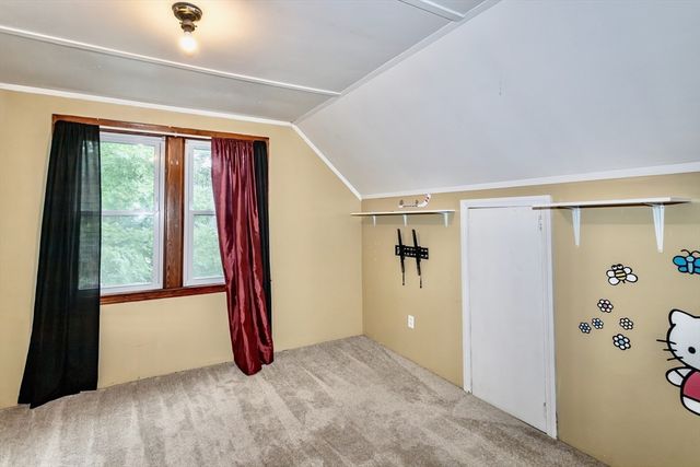15 Kenwood Street, Westfield, MA 01085