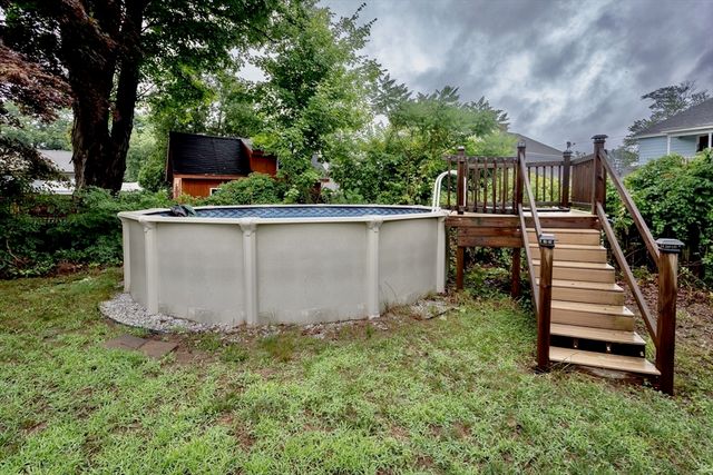 15 Kenwood Street, Westfield, MA 01085