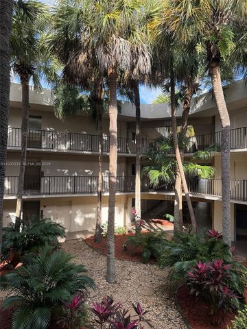 8025 SW 107th Ave 213, Miami, FL 33173