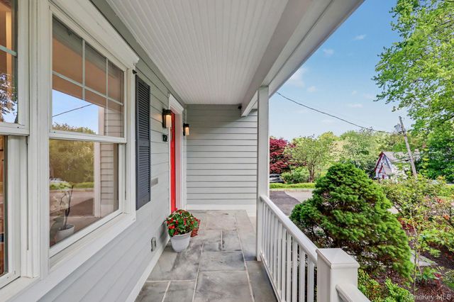 152 Lee Road, Scarsdale, NY 10583
