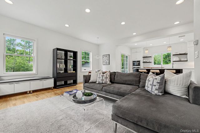 152 Lee Road, Scarsdale, NY 10583