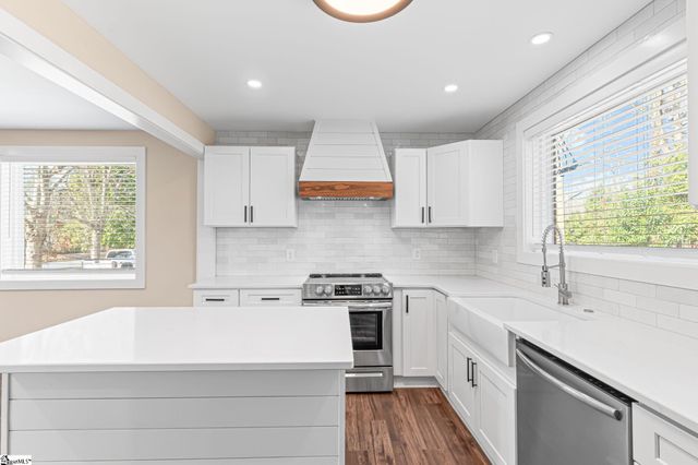 805 S Main Street, Fountain Inn, SC 29644