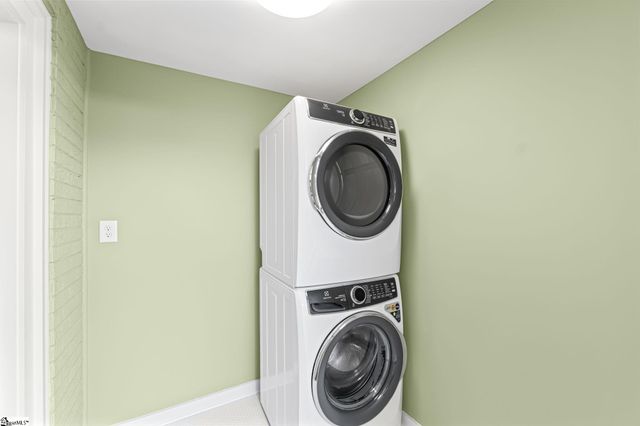 805 S Main Street, Fountain Inn, SC 29644