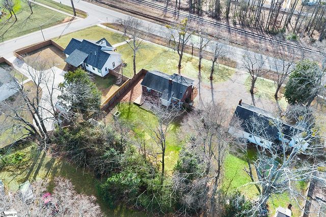 805 S Main Street, Fountain Inn, SC 29644