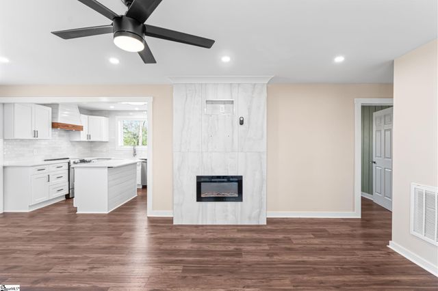 805 S Main Street, Fountain Inn, SC 29644