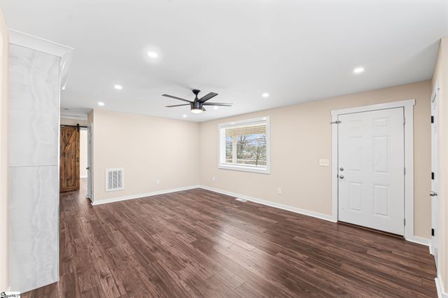 805 S Main Street, Fountain Inn, SC 29644