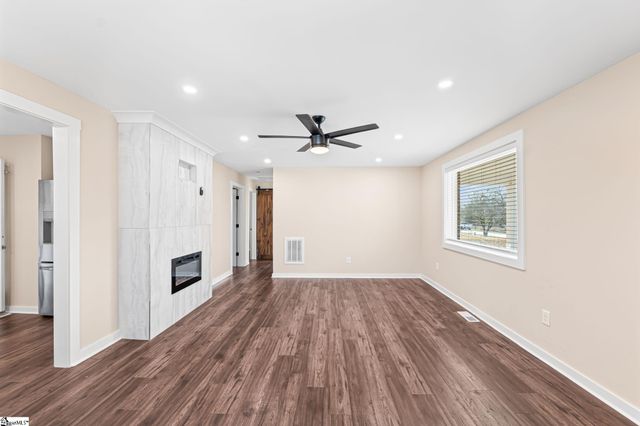 805 S Main Street, Fountain Inn, SC 29644