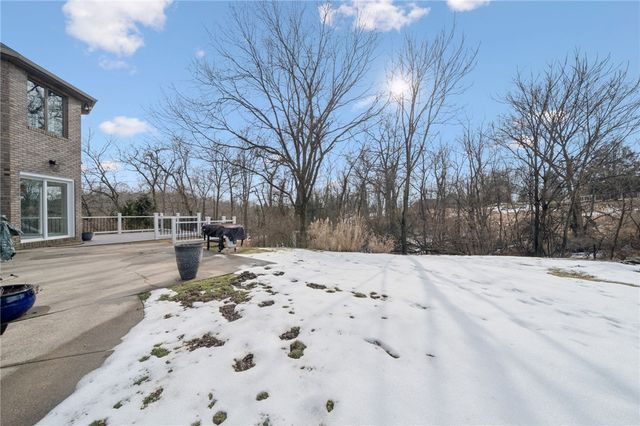 3124 Algonquin Trail, Lower Burrell, PA 15068