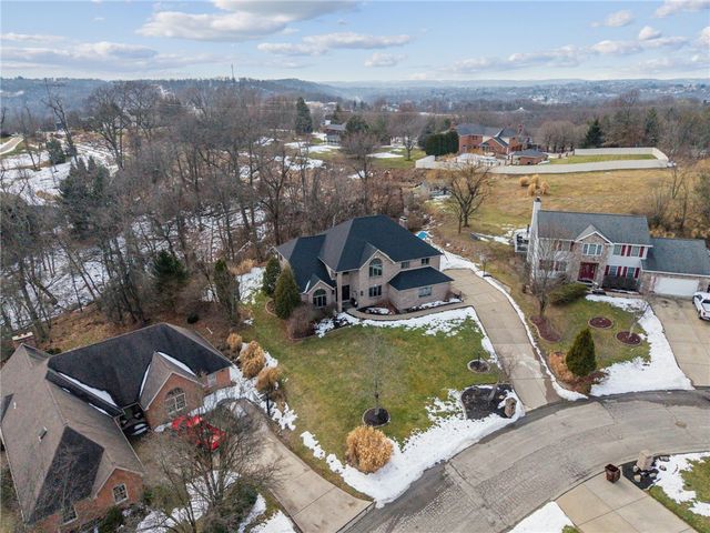 3124 Algonquin Trail, Lower Burrell, PA 15068