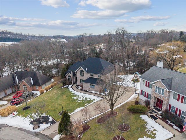 3124 Algonquin Trail, Lower Burrell, PA 15068