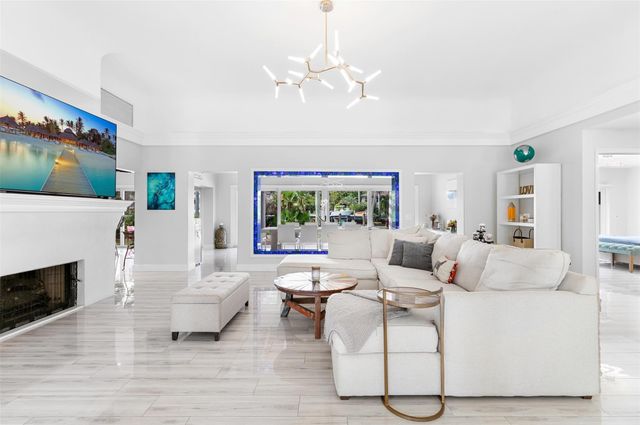 913 Coconut Drive, Fort Lauderdale, FL 33315