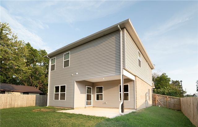 452 Bluebonnet Avenue, Lowell, AR 72745