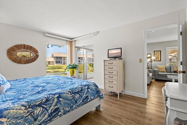 404 PINEBROOK CRESCENT 4, Venice, FL 34285