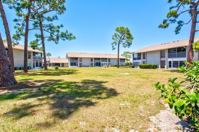 404 PINEBROOK CRESCENT 4, Venice, FL 34285