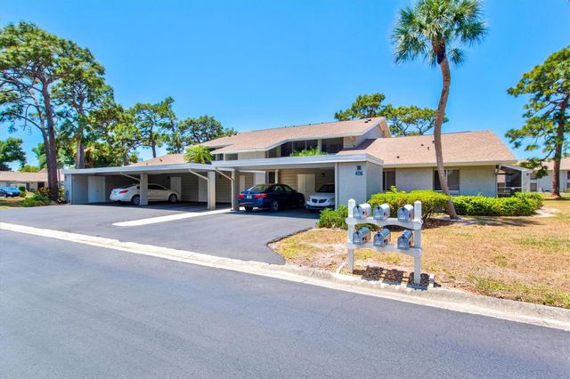 404 PINEBROOK CRESCENT 4, Venice, FL 34285