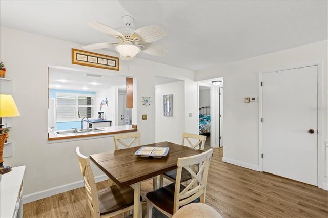 404 PINEBROOK CRESCENT 4, Venice, FL 34285