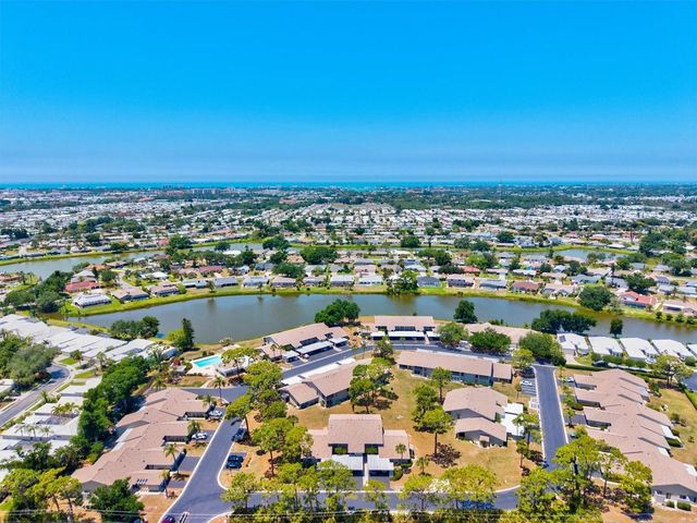 404 PINEBROOK CRESCENT 4, Venice, FL 34285