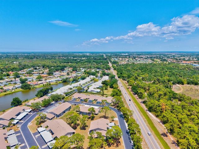 404 PINEBROOK CRESCENT 4, Venice, FL 34285