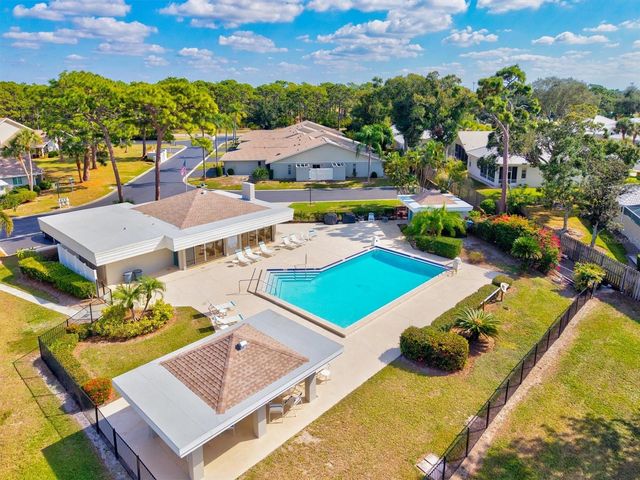 404 PINEBROOK CRESCENT 4, Venice, FL 34285