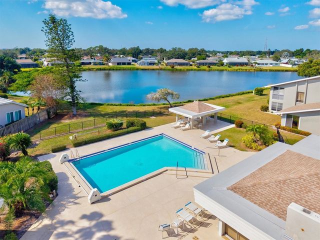 404 PINEBROOK CRESCENT 4, Venice, FL 34285