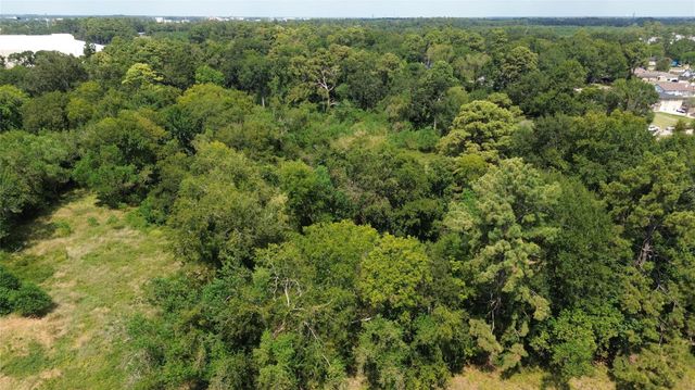 7705 Rankin Rd, Humble, TX 77396