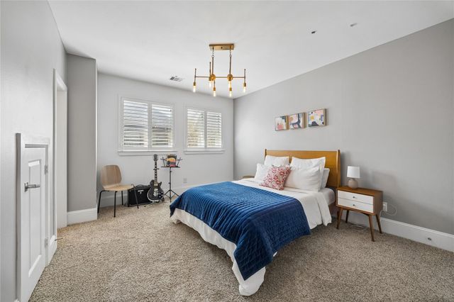 8413 Moritz Green, Houston, TX 77055