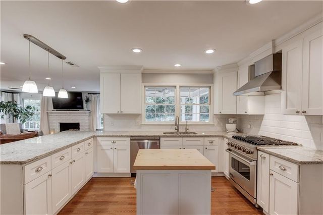 2488 Hazelwood NE Drive, Atlanta, GA 30345