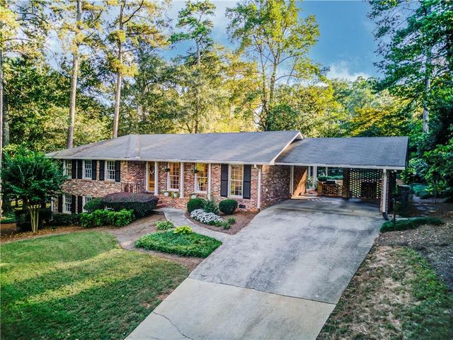 2488 Hazelwood NE Drive, Atlanta, GA 30345